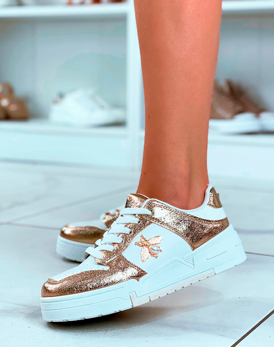 Baskets blanches et dorées à bijoux abeille