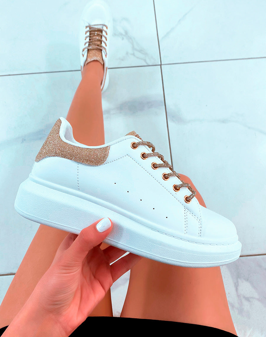 Baskets blanches et dorées strassées