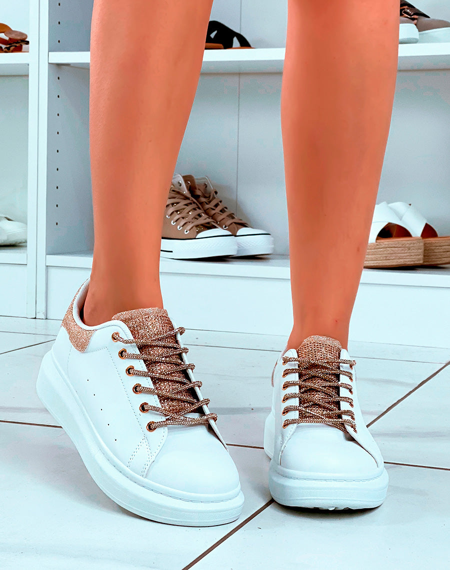 Baskets blanches et dorées strassées
