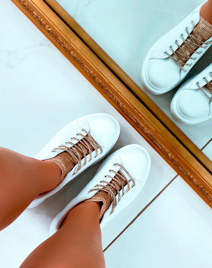 Baskets blanches et dorées strassées