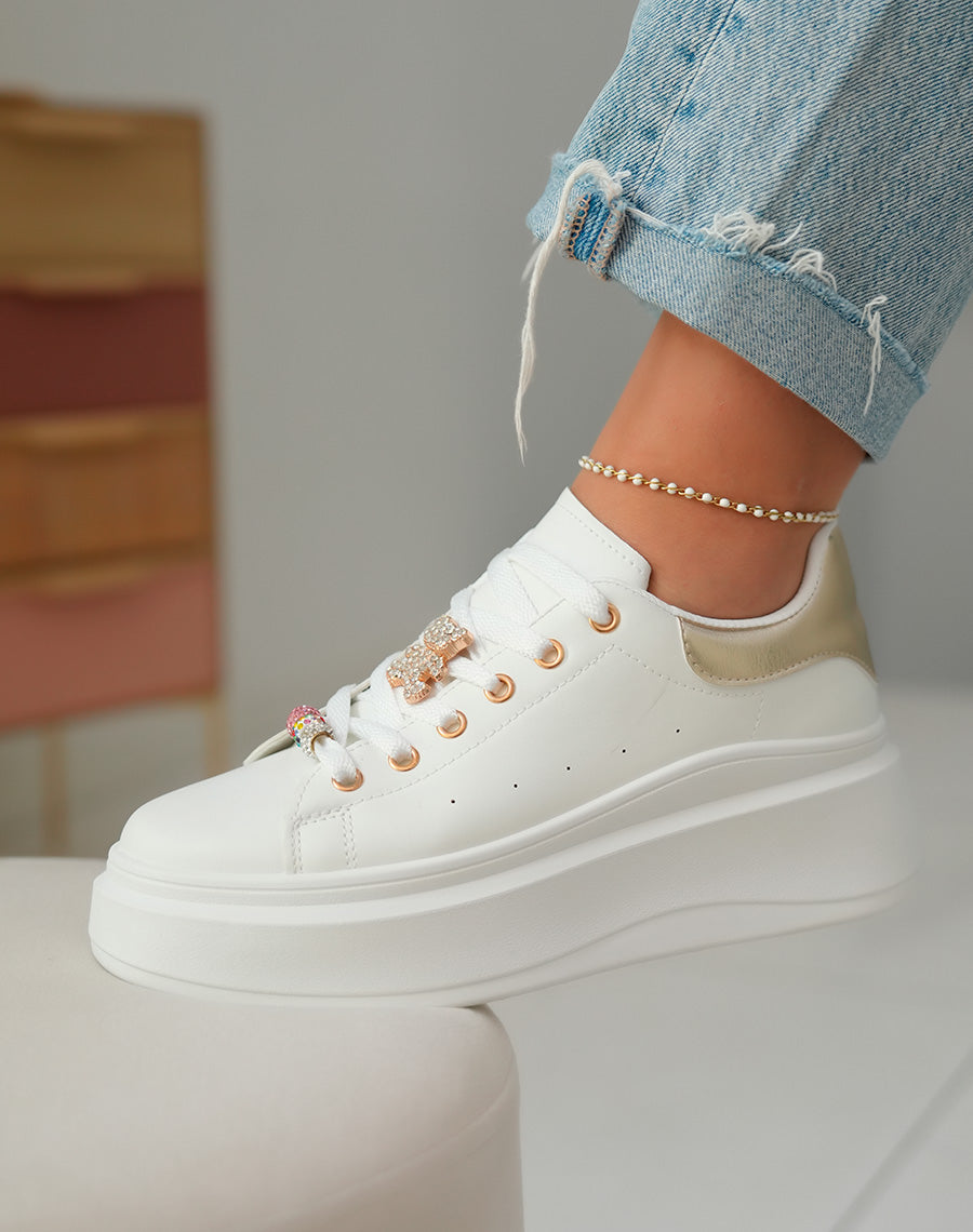 Baskets Blanches Femme Élégantes à Semelle Épaisse avec Bijoux Strass et Détail Doré