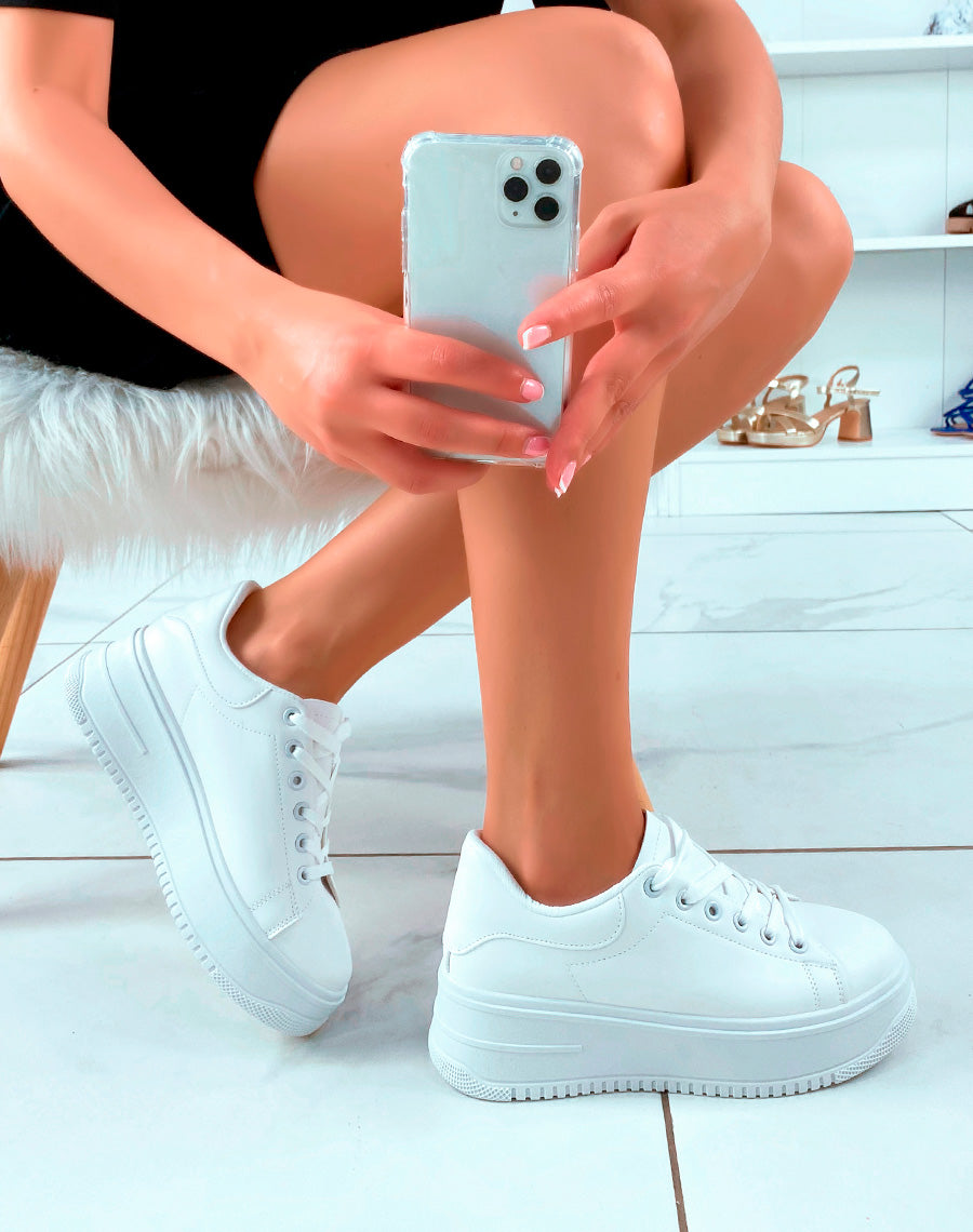 Baskets blanches à grosse plateforme