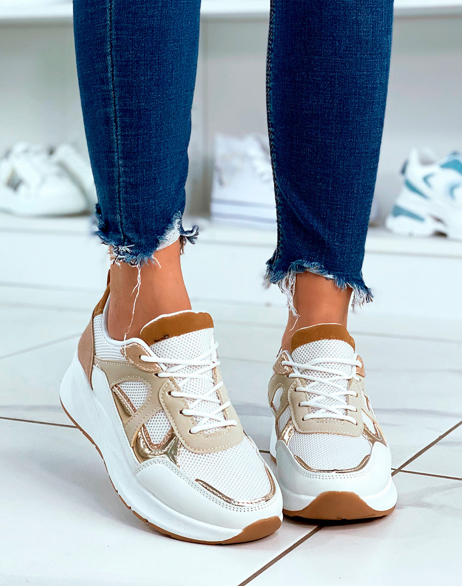 Baskets blanches à lacets avec détails paillettes et empiècements beige