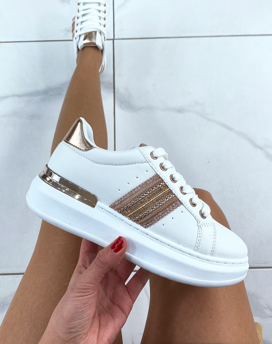 Baskets blanches à plateforme épaisse et détail rosegold