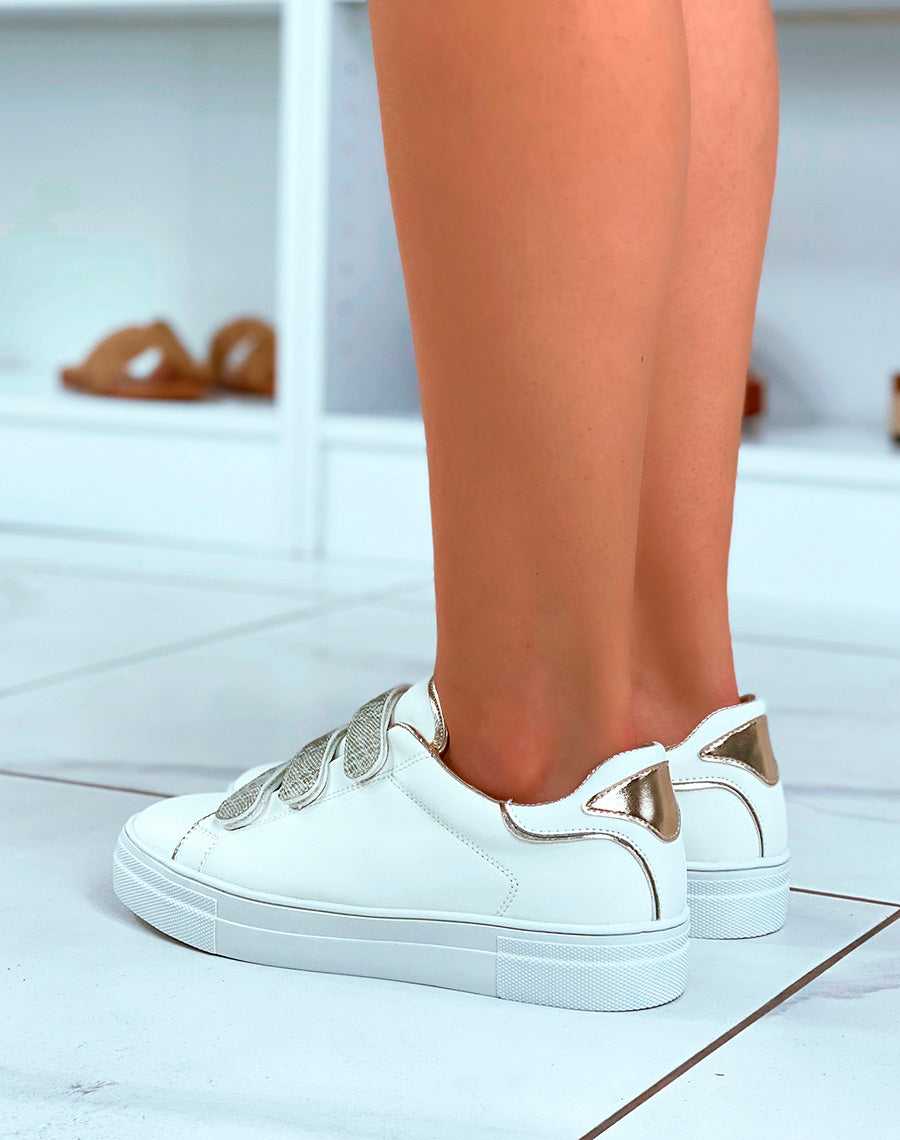 Baskets blanches à scratch en effet snake beige