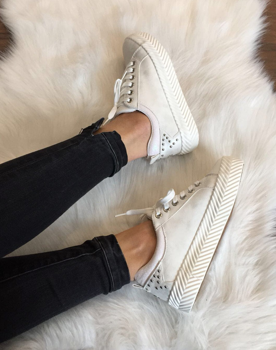 Baskets blanches semelles épaisses à motifs