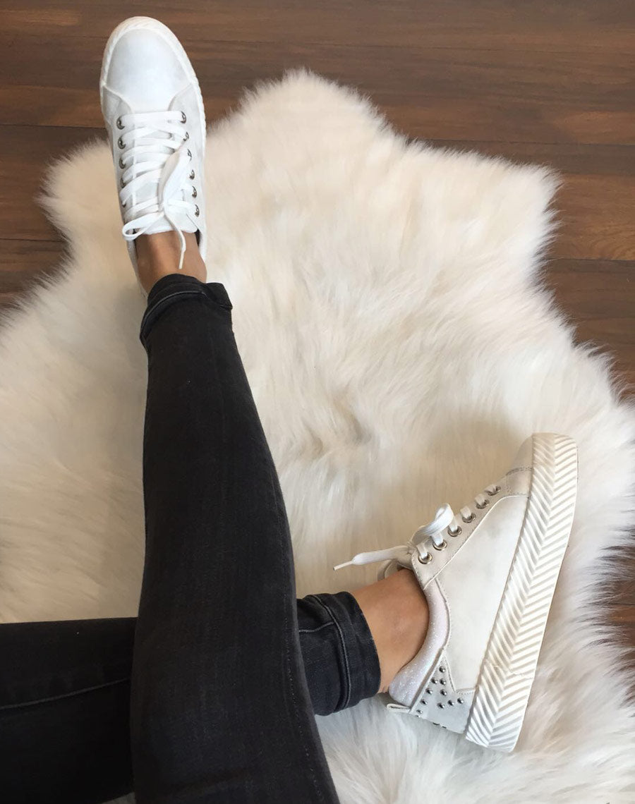 Baskets blanches semelles épaisses à motifs