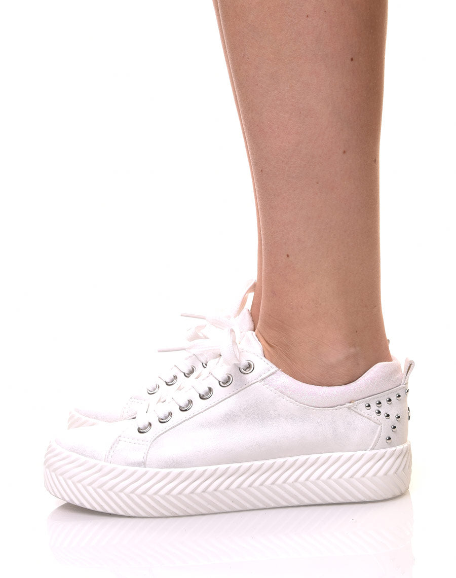 Baskets blanches semelles épaisses à motifs