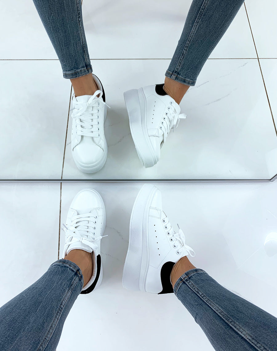 Baskets blanches unies à semelle plateforme épaisse