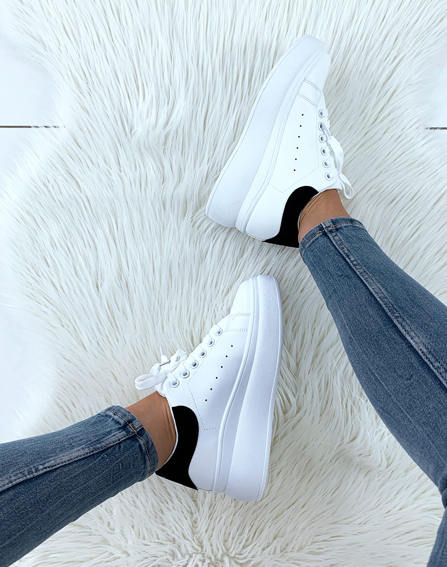 Baskets blanches unies à semelle plateforme épaisse
