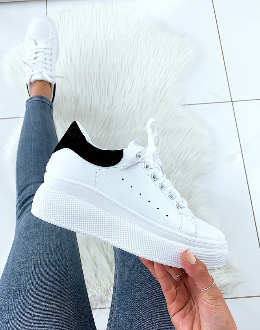 Baskets blanches unies à semelle plateforme épaisse