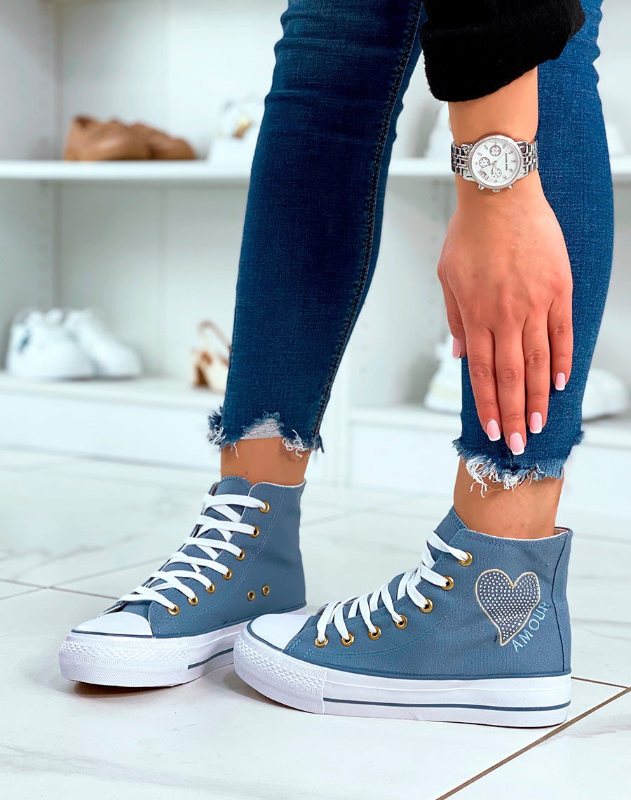 Baskets bleu jean montantes à lacets avec détail strass et inscription