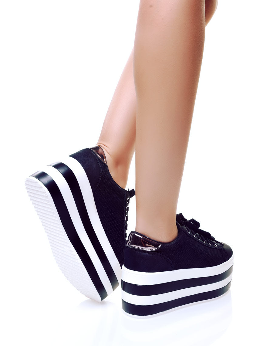 Baskets compensées noires