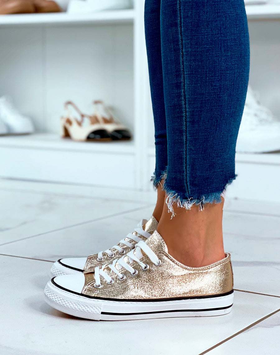 Baskets dorées pailletée basses à lacets blancs pour femme