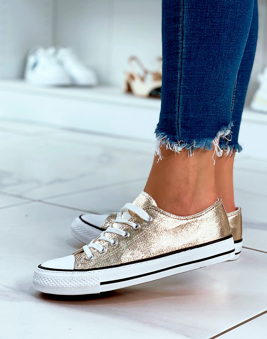 Baskets dorées pailletée basses à lacets blancs pour femme