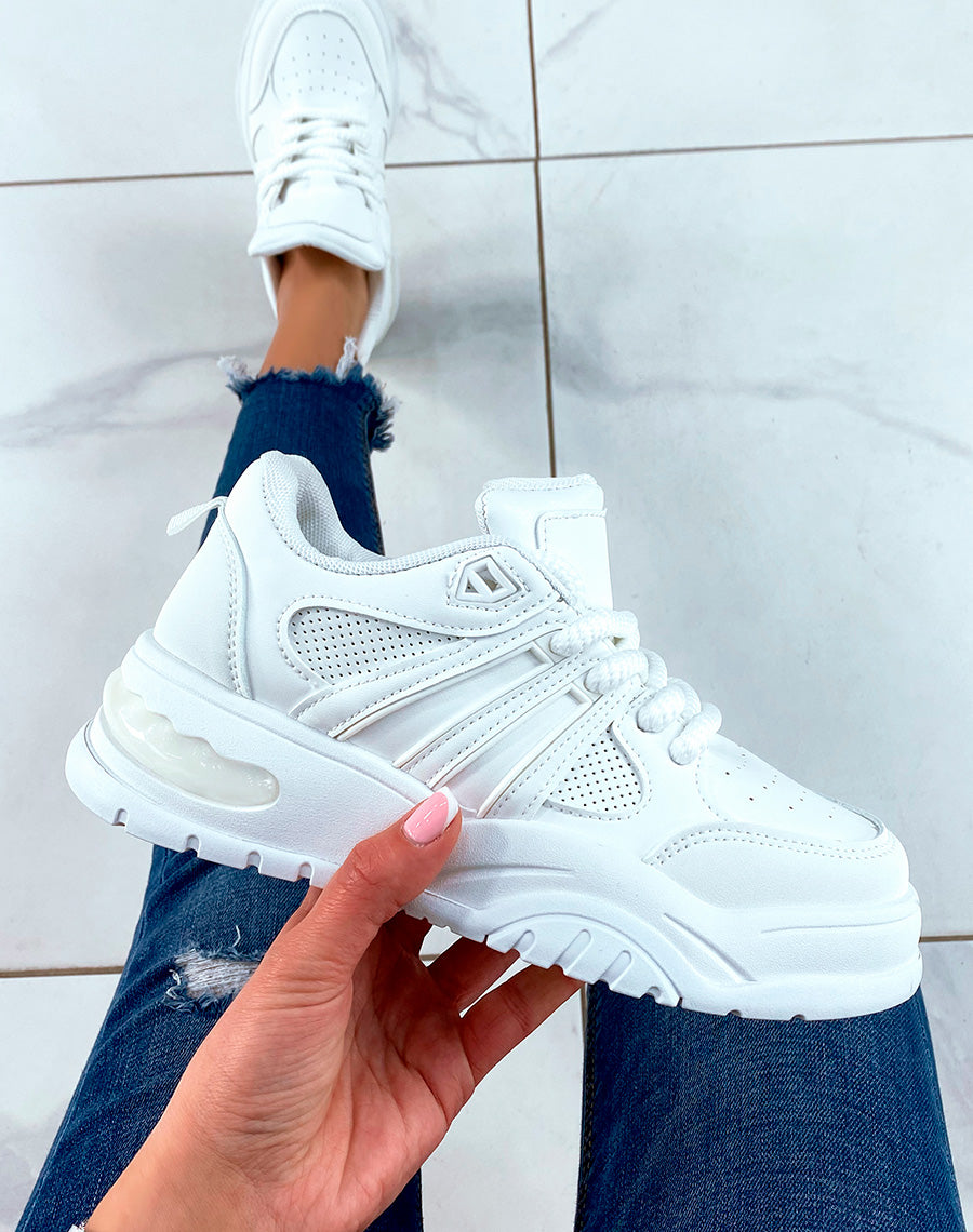 BASKETS ? EMPI?CEMENT BLANCHES POUR FEMMES