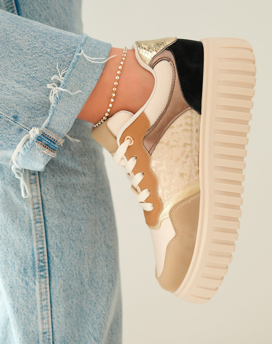 Baskets à Empiècements Beige Noir et Doré