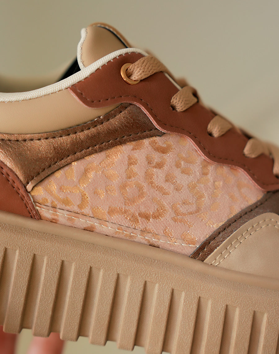 Baskets à Empiècements Marron et Détails Léopard