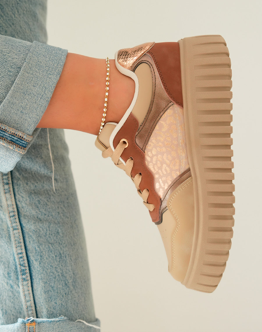 Baskets à Empiècements Marron et Détails Léopard