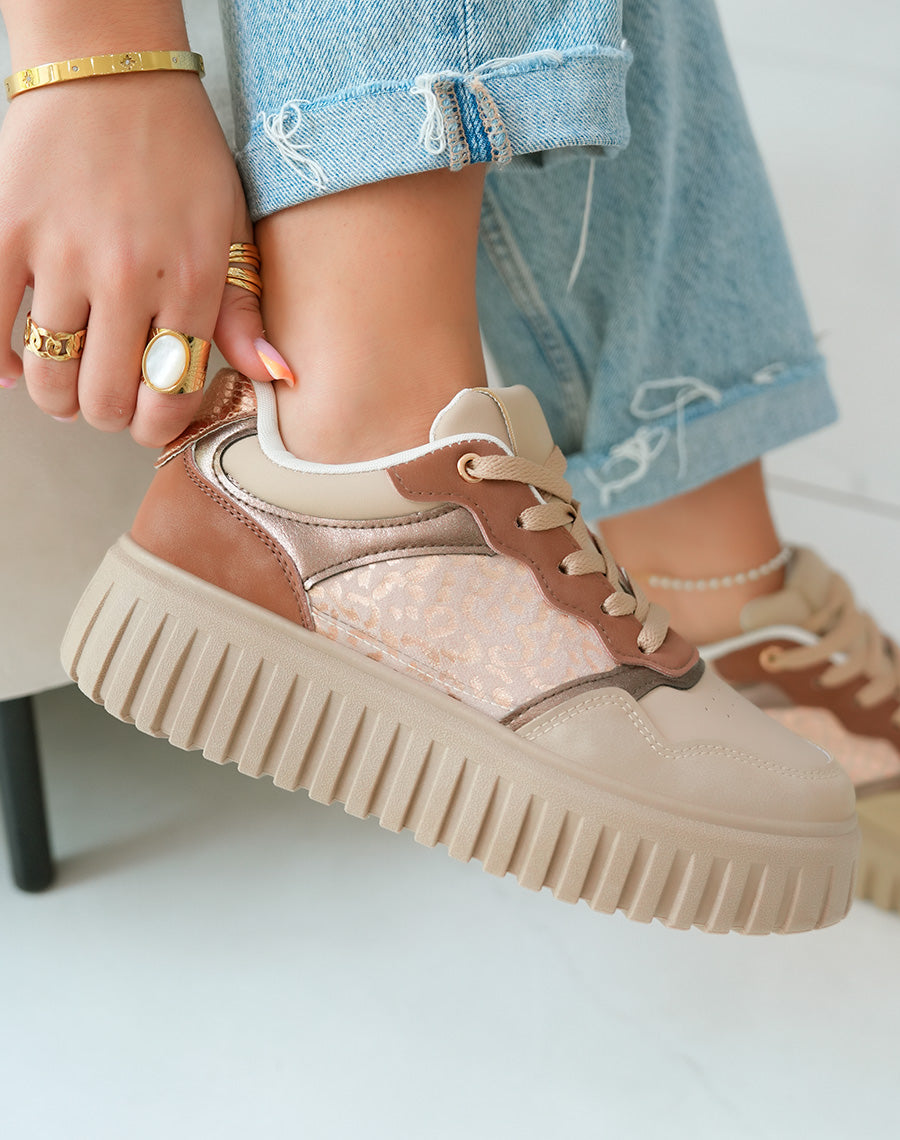 Baskets à Empiècements Marron et Détails Léopard