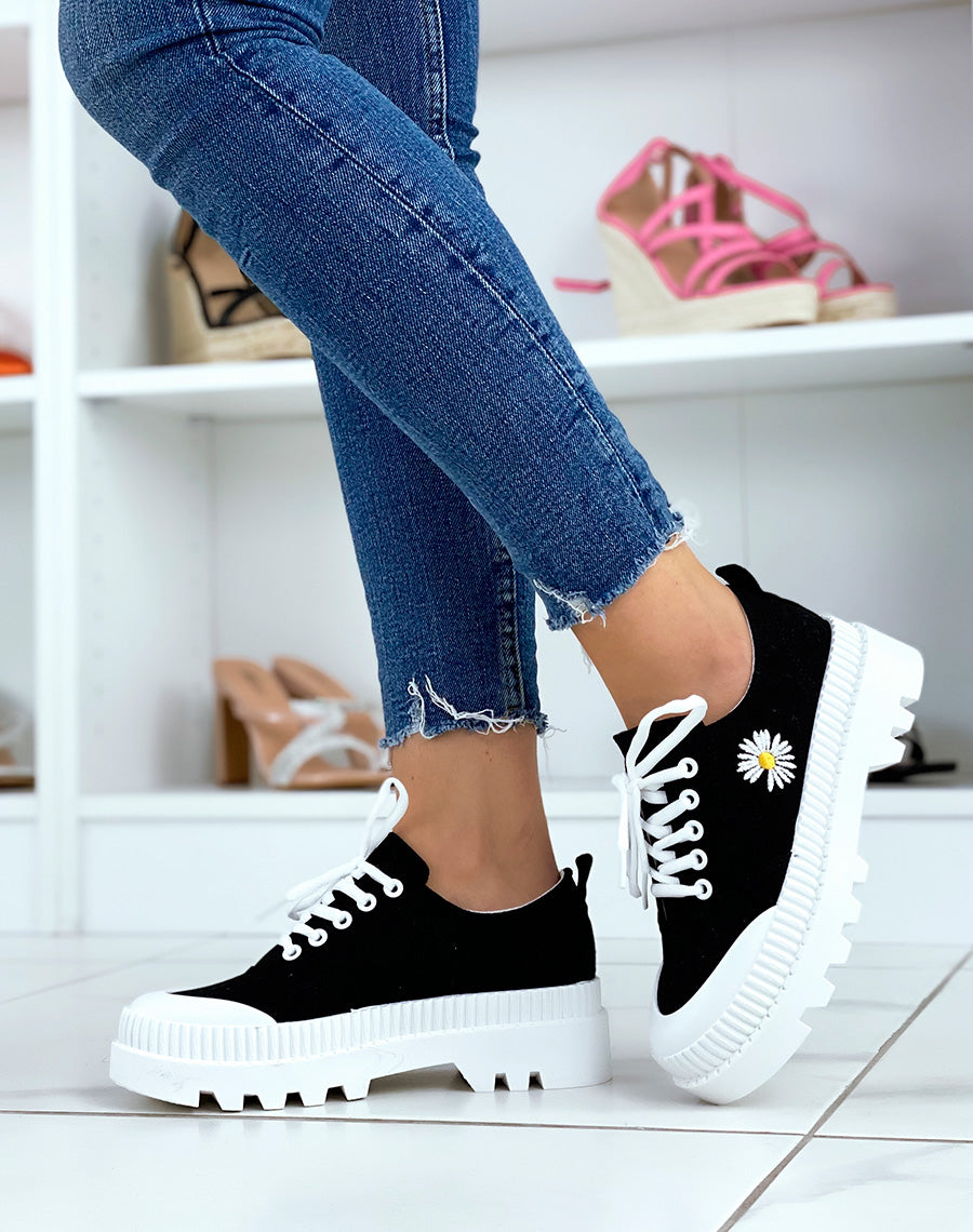 Baskets en tissu noires à pâquerette et semelle épaisse