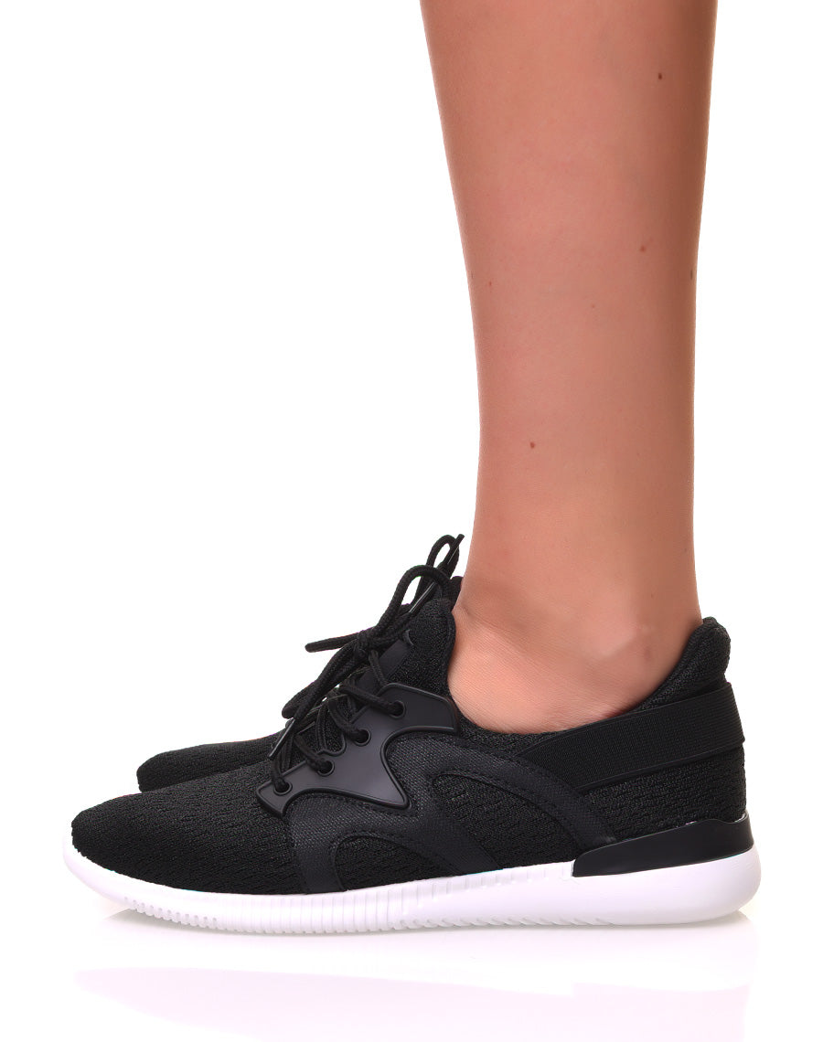 Baskets en toile texturée noire à empiècements multiples