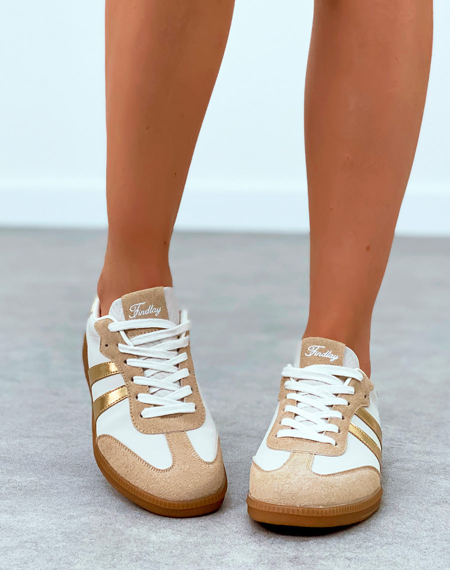 Baskets femme beige et blanche à lacets et détail dorée