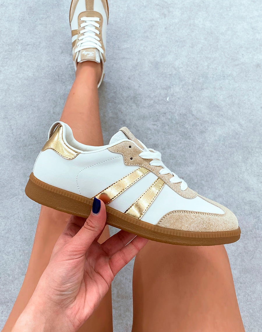 Baskets femme beige et blanche à lacets et détail dorée