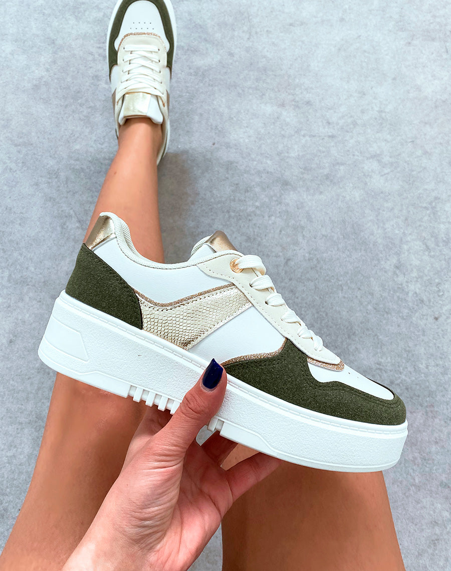 Baskets femme bi-couleurs vert kaki à empiècements et détail dorée