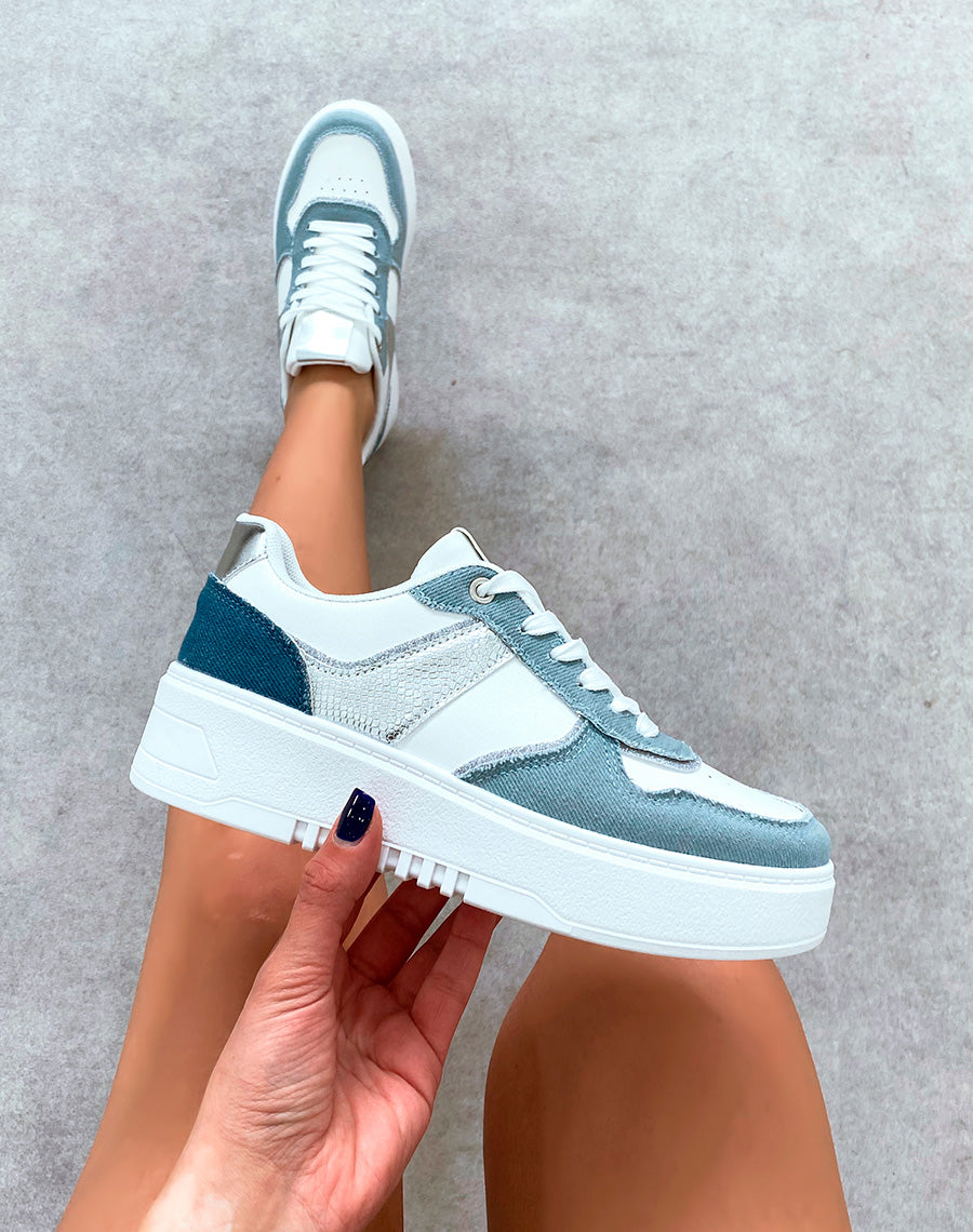 Baskets femme blanche à effet jean à empiècements et détail argenté