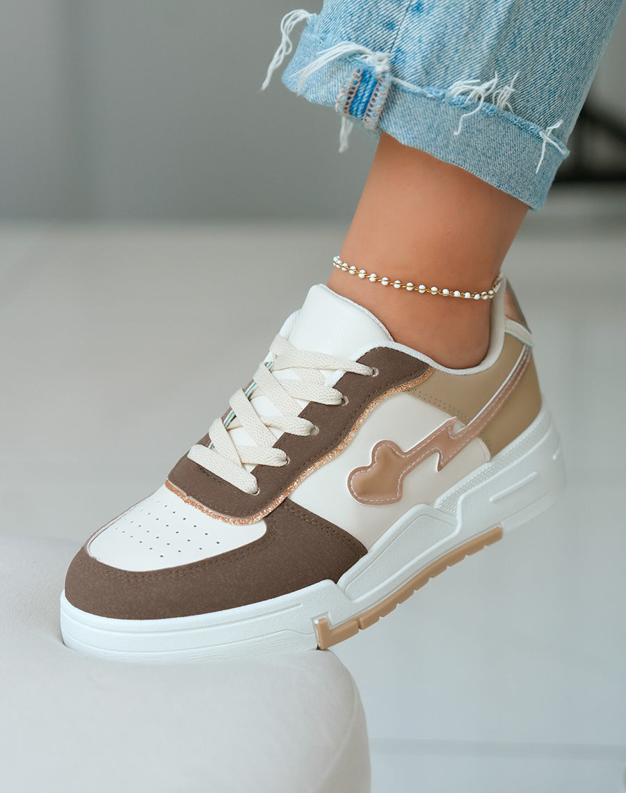 Baskets femme empiècements marron et beige foncé