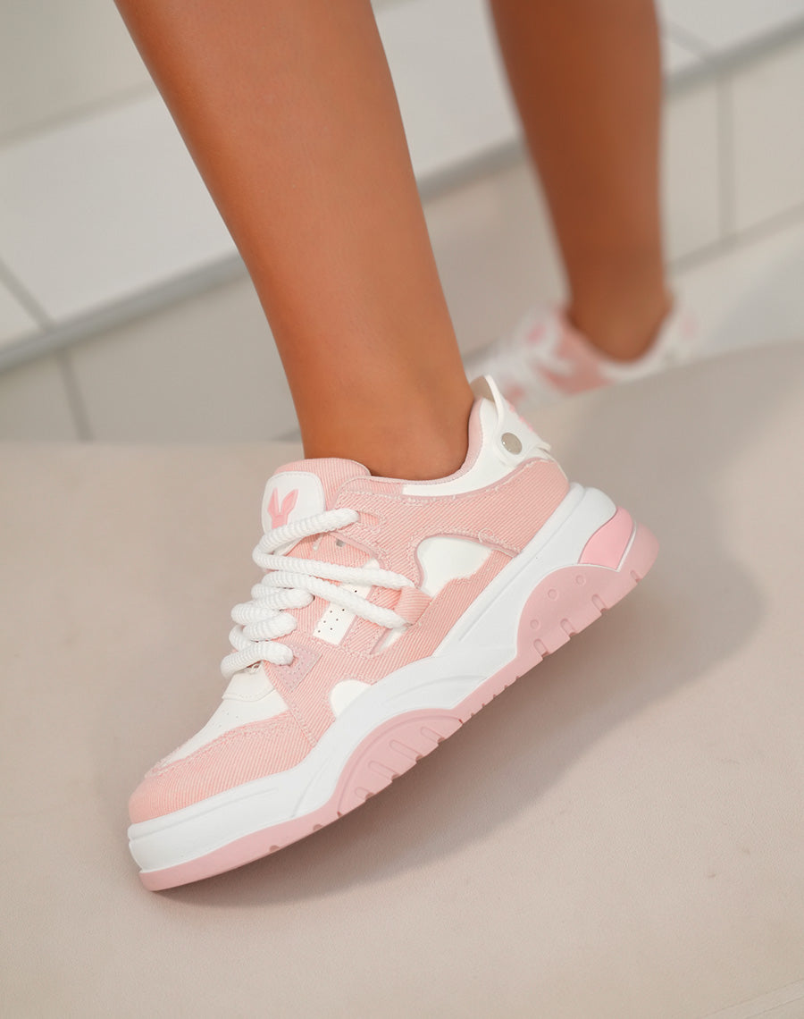 Baskets femme rose et blanche tendance effet déchiré à lacets corde