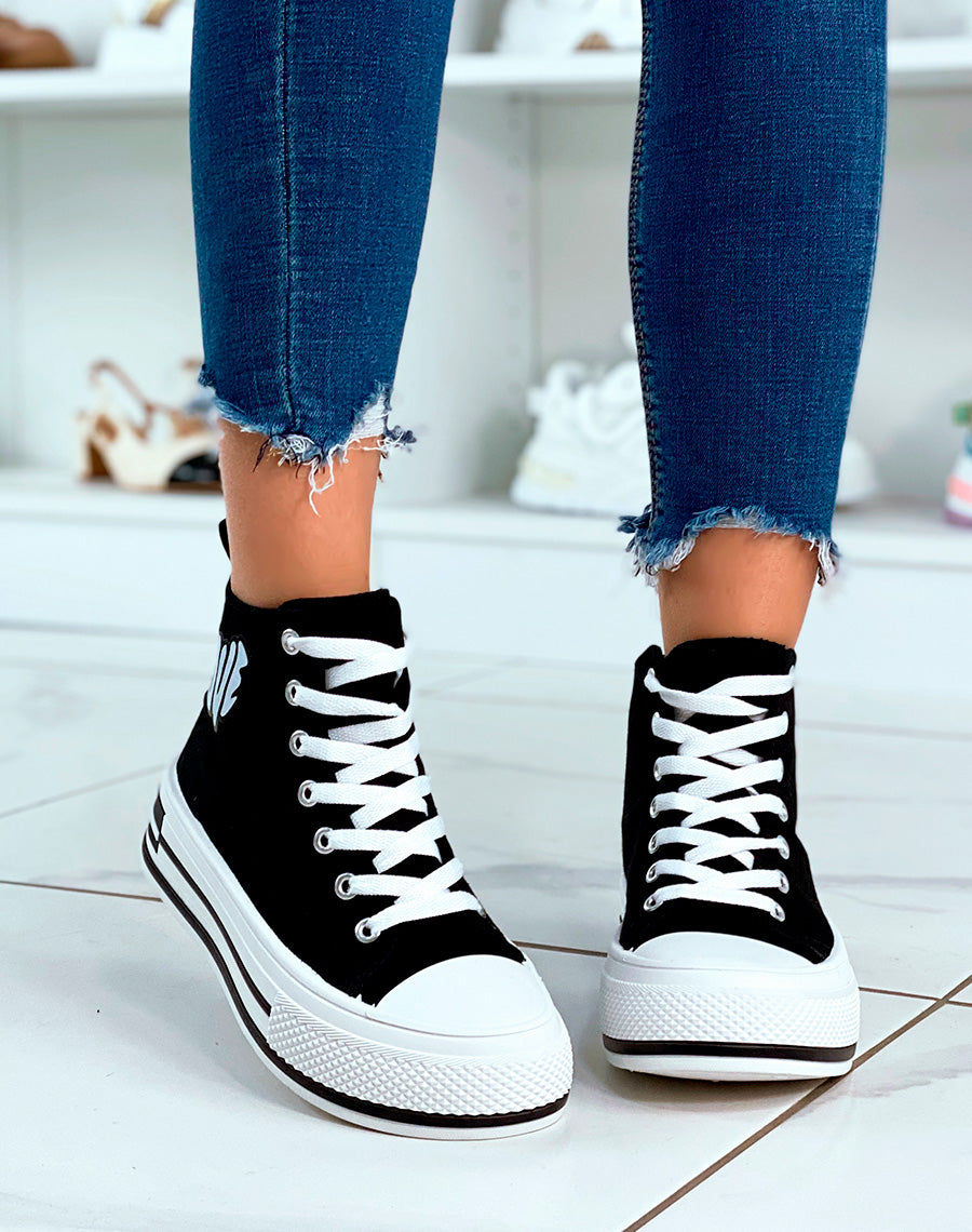 Baskets femmes en toiles noires et à inscription Love