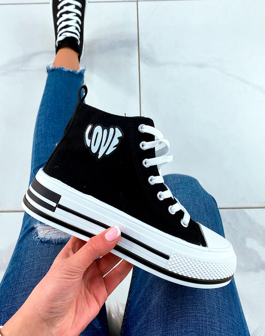 Baskets femmes en toiles noires et à inscription Love