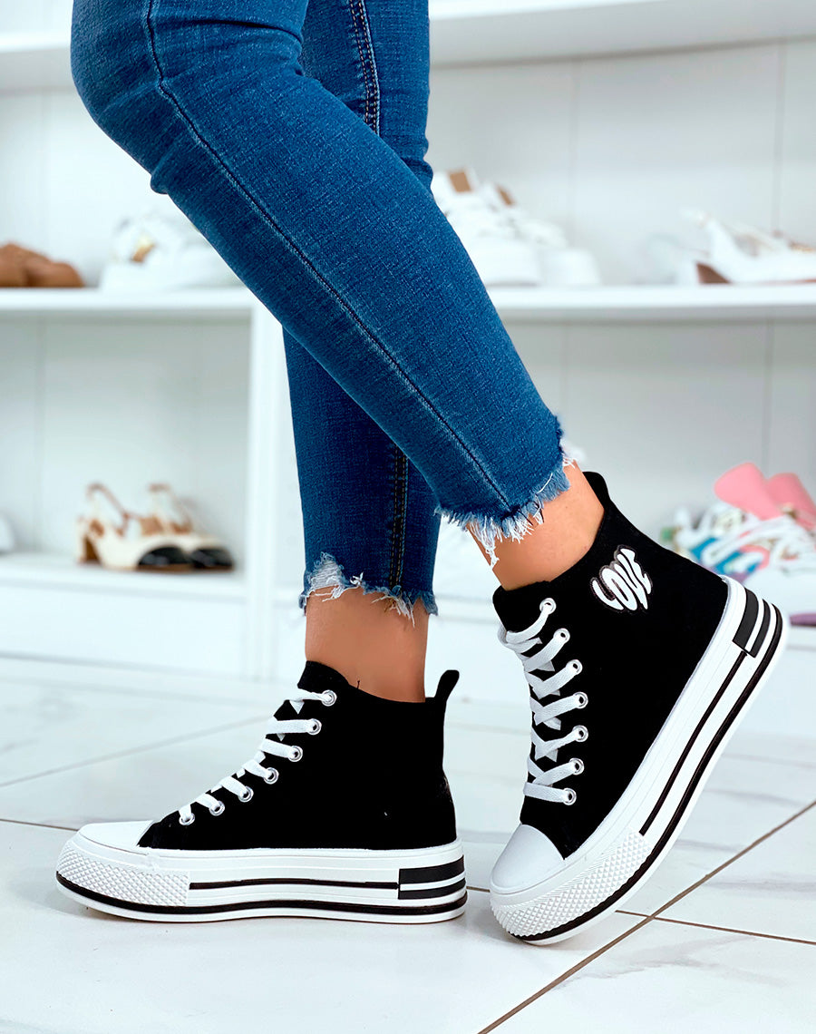 Baskets femmes en toiles noires et à inscription Love