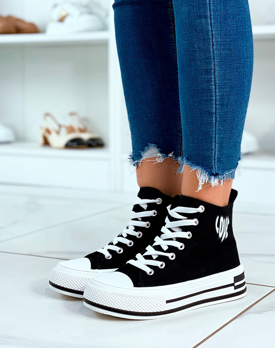 Baskets femmes en toiles noires et à inscription Love