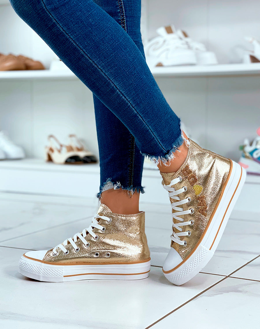 Baskets montantes dorées à lacets