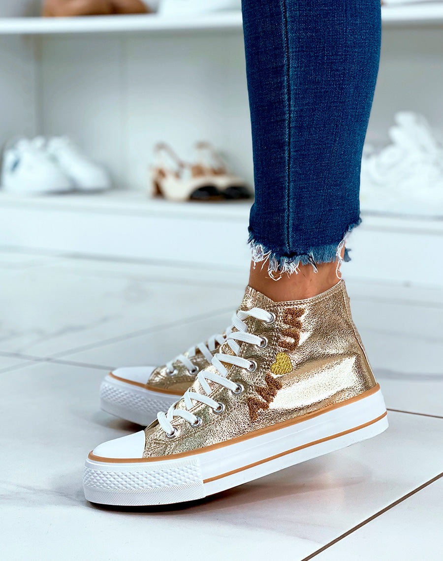 Baskets montantes dorées à lacets