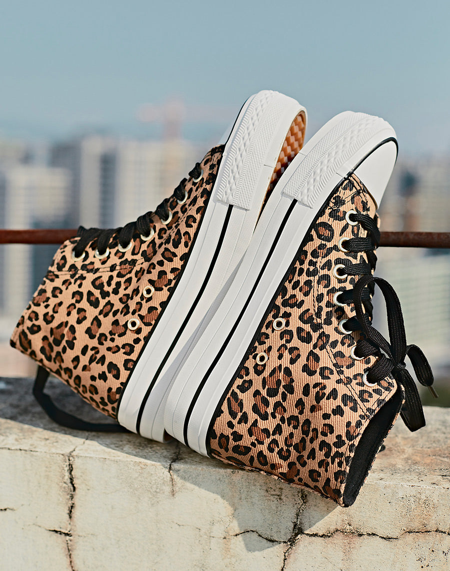 Baskets montantes en toile à motifs léopards
