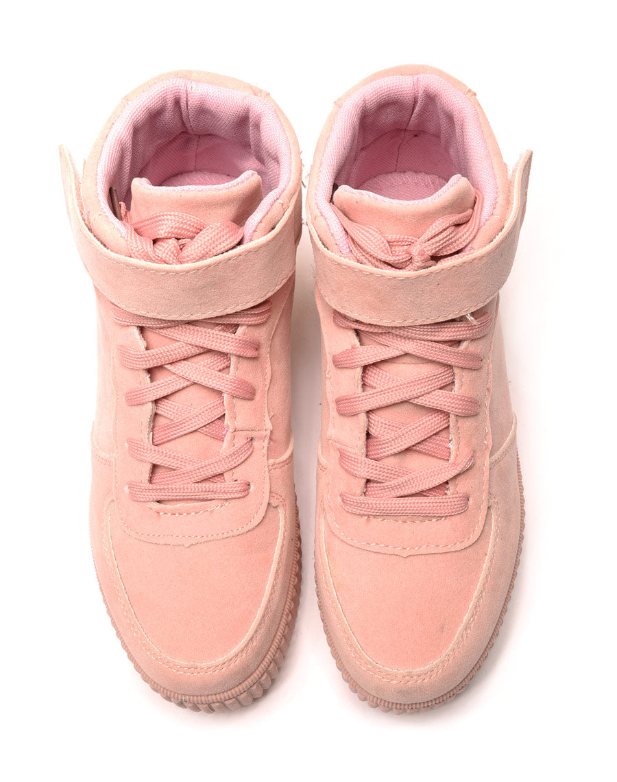 Baskets montantes à lacets en suédine rose pâle