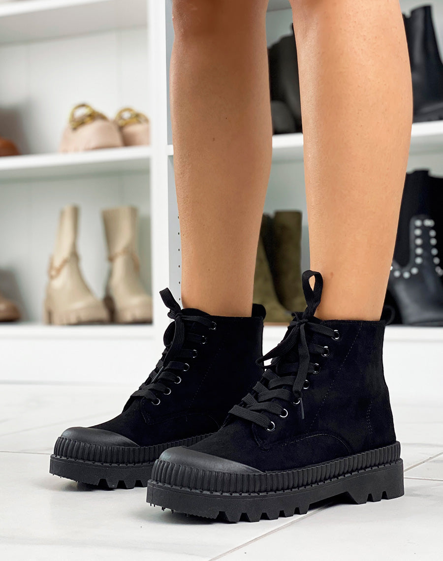 Baskets montantes noires en suédine à semelle épaisse