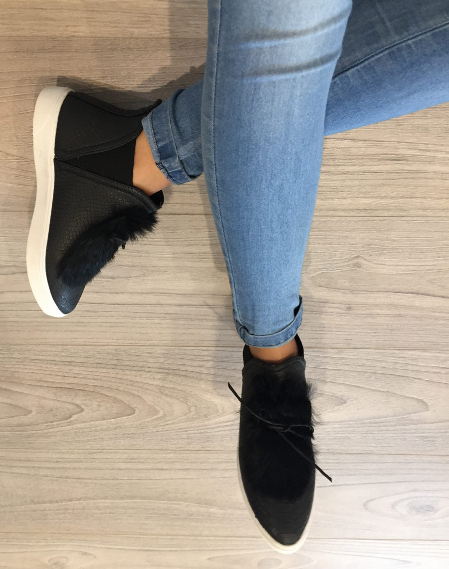 Baskets montantes noires à motifs python et moumoute