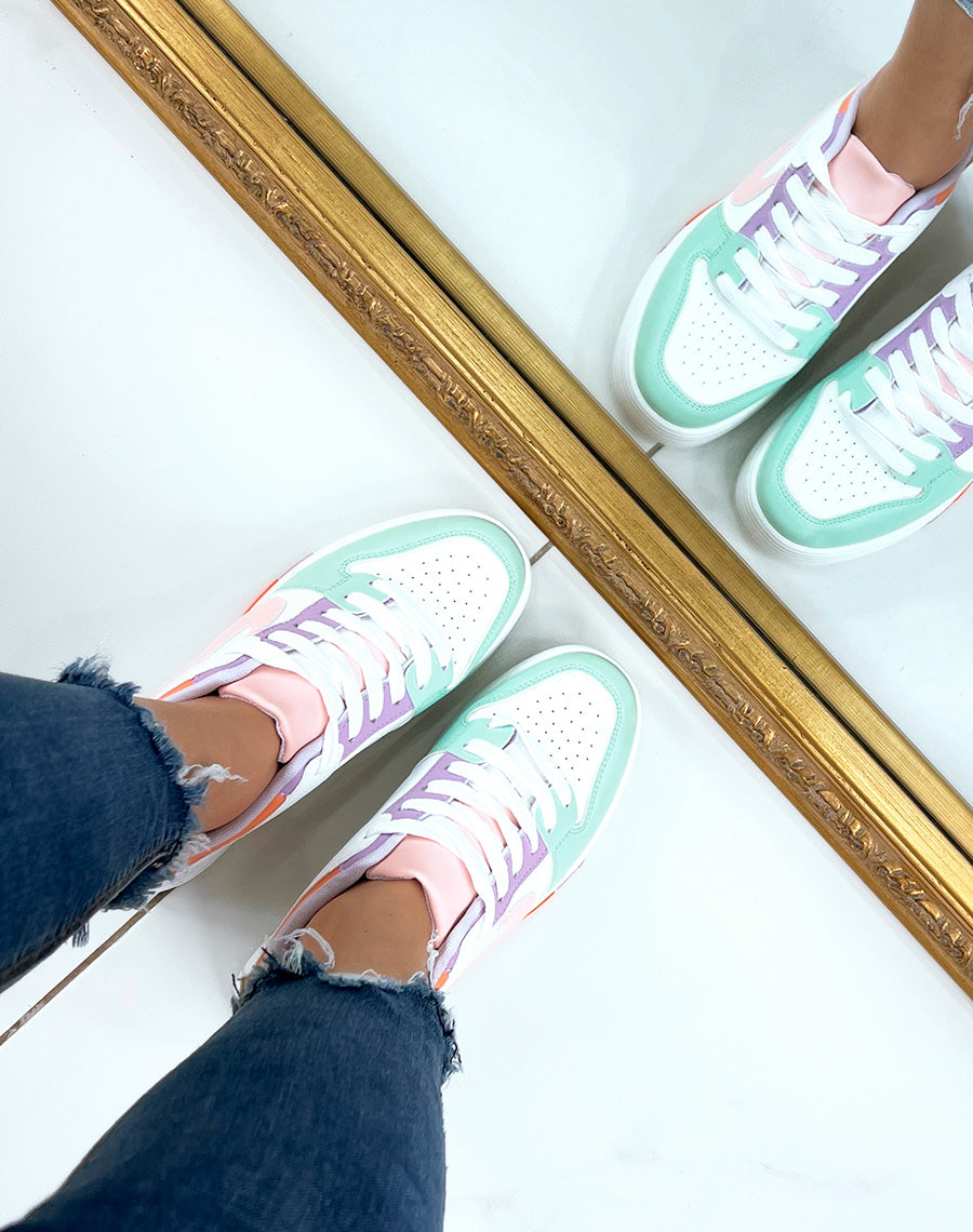 Baskets multicolores blanches et vertes