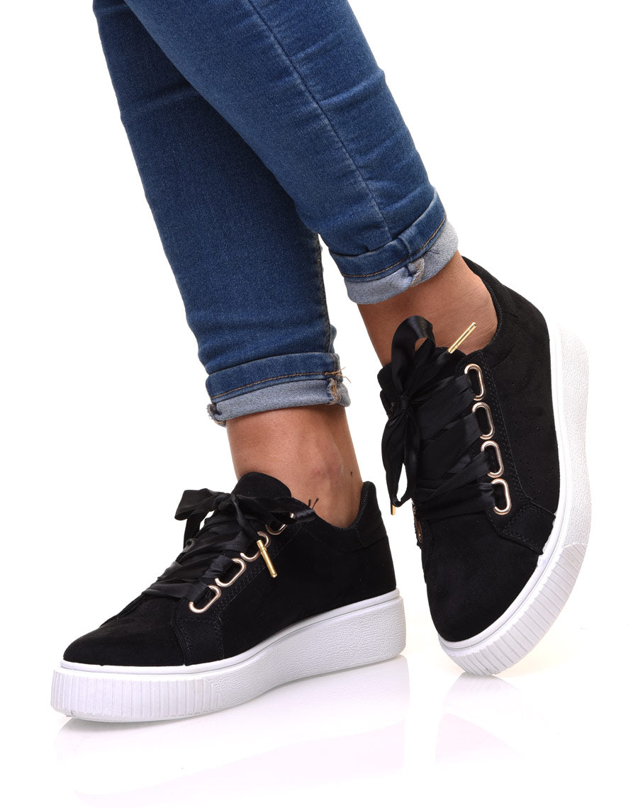 Baskets noires compensées en suédine
