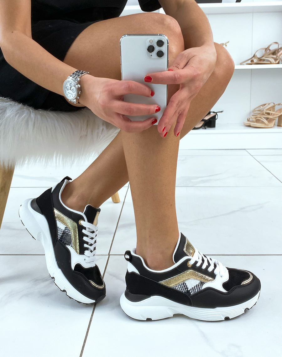 Baskets noires à détails bicolores et motif tartan noir et blanc