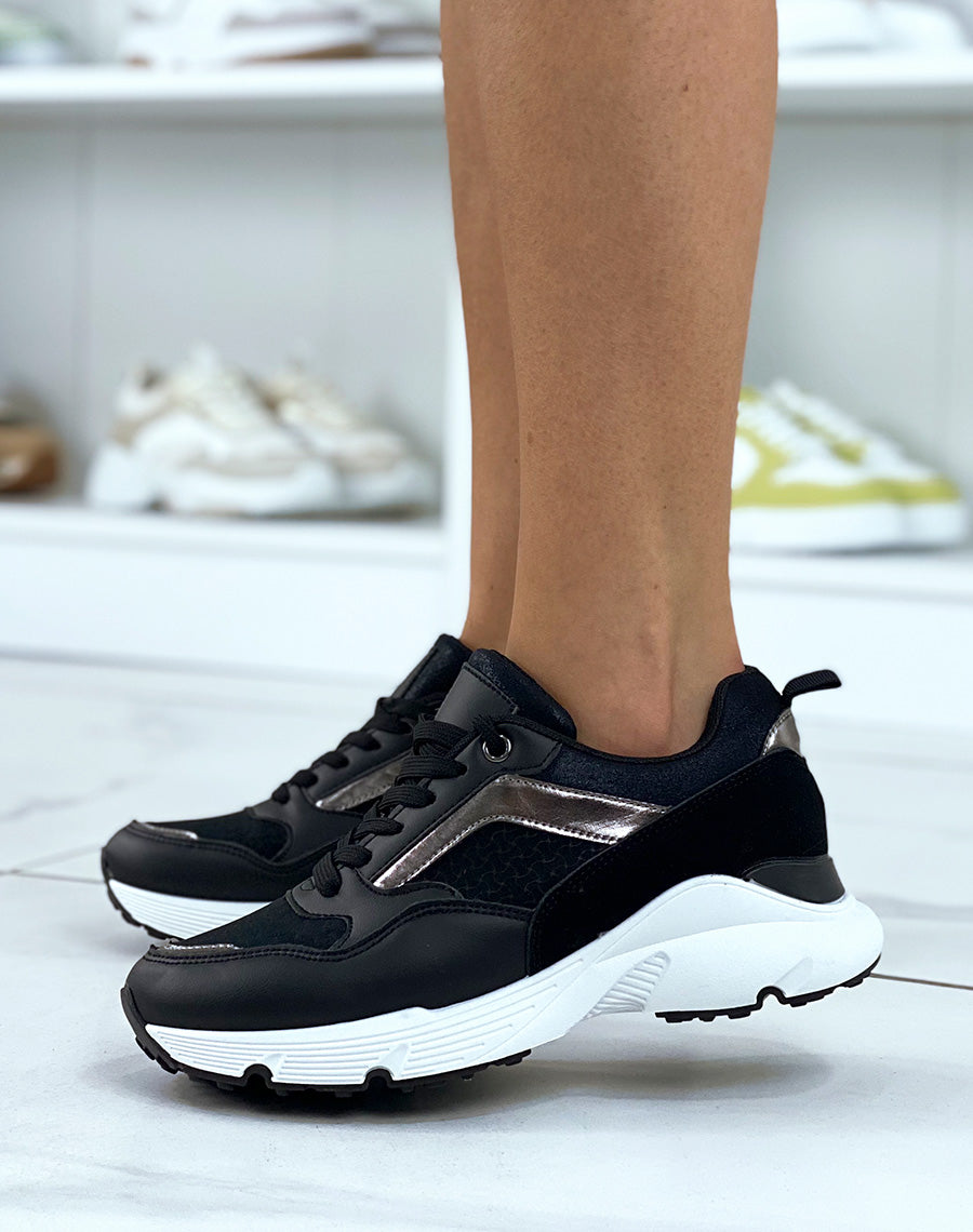 Baskets noires à empiècement marron glacé métallisé