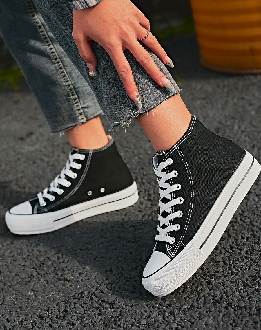 Baskets noires en toile montantes