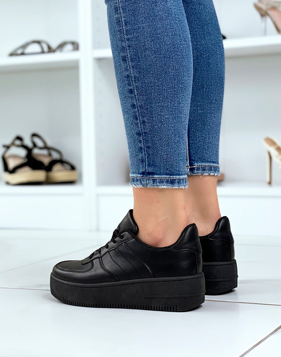 Baskets noires à grosse plateforme
