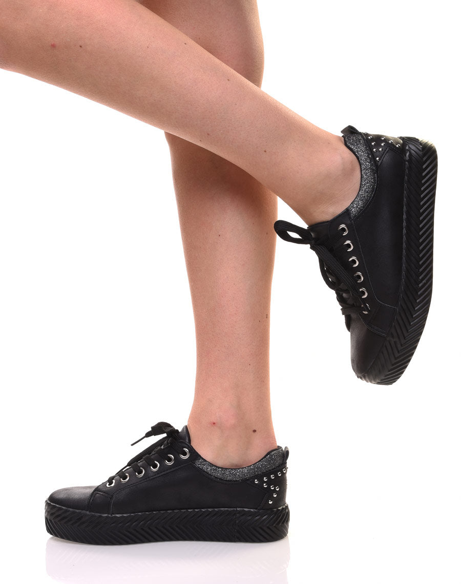 Baskets noires semelles épaisses à motifs