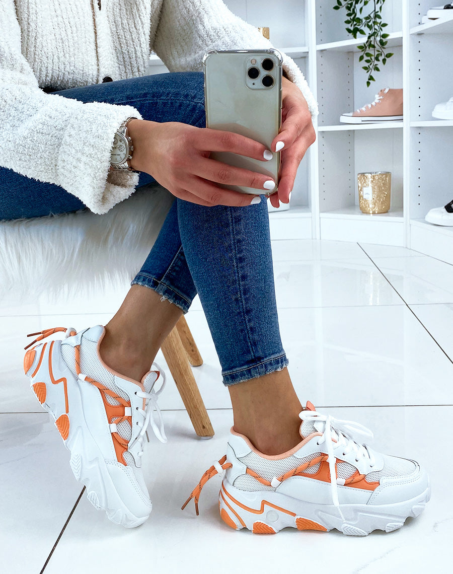 Baskets orange bi-matière à semelle épaisse